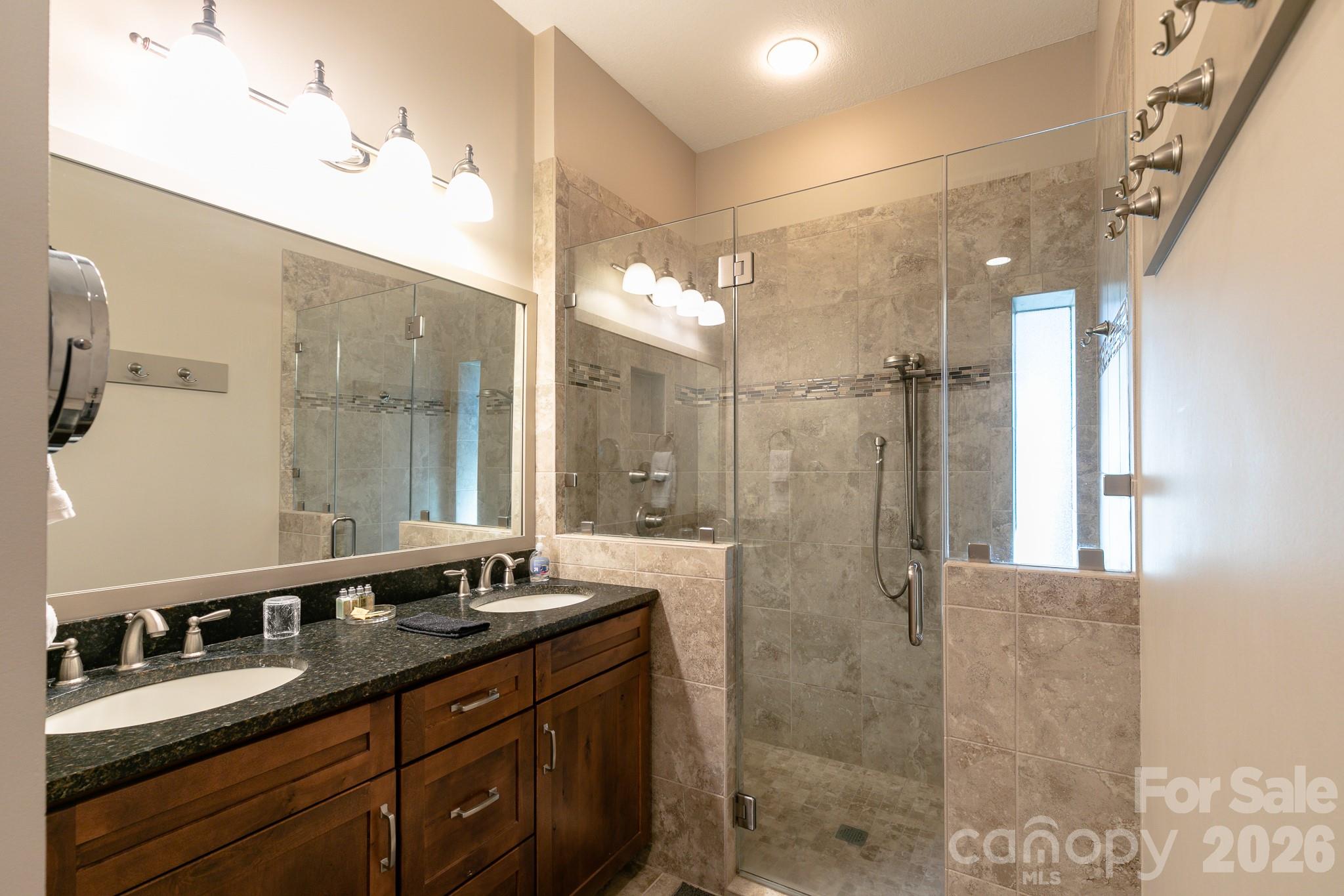 30 Club Villa Court Burnsville NC 28714
