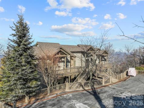 30 Club Villa Court Burnsville NC 28714