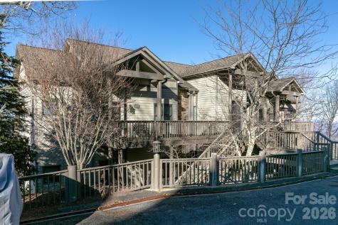 30 Club Villa Court Burnsville NC 28714