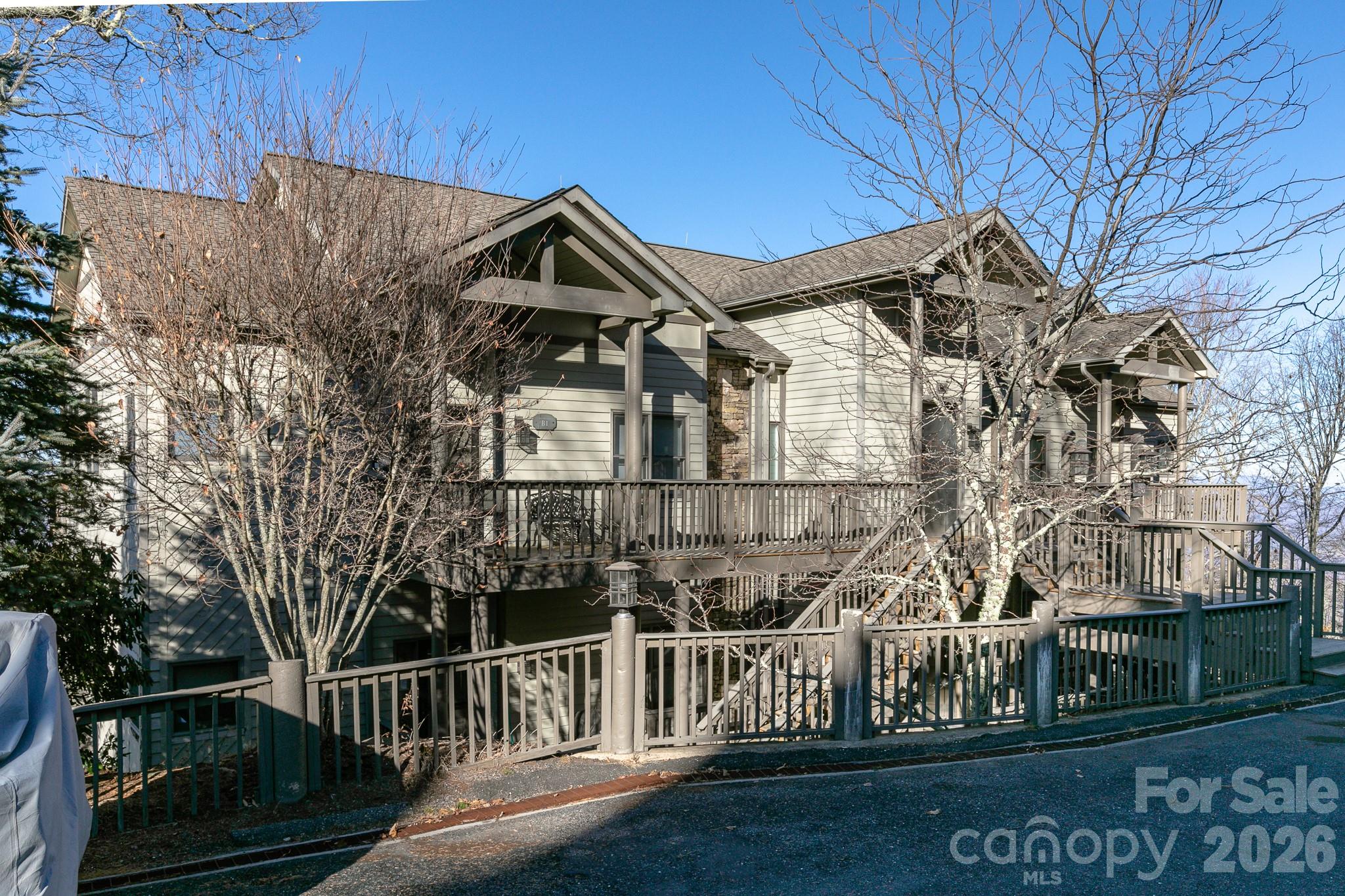 30 Club Villa Court Burnsville NC 28714