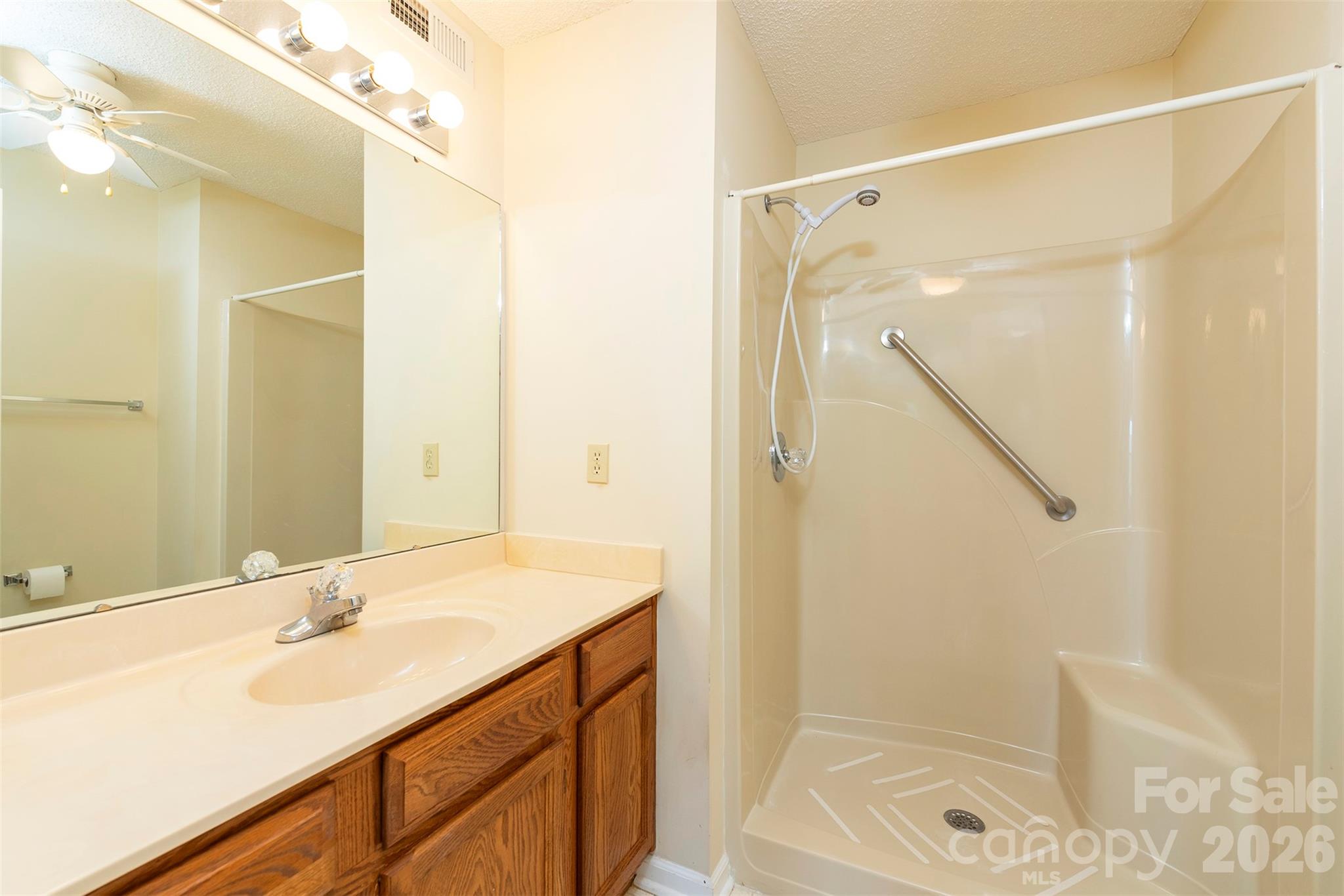 4805 Breakers Lane Asheville NC 28806