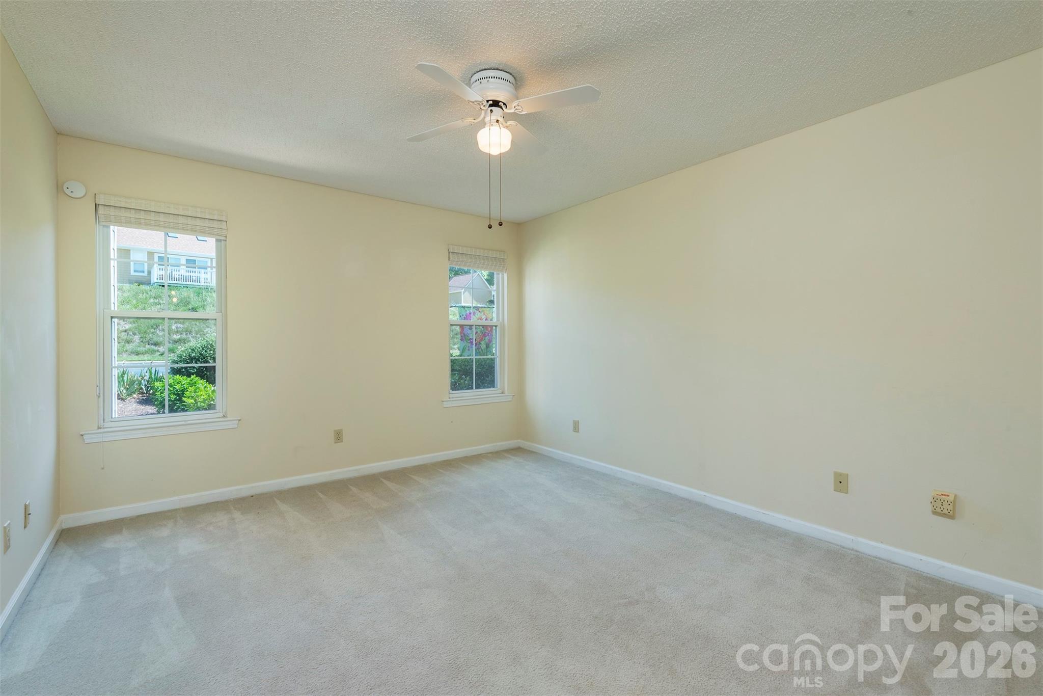 4805 Breakers Lane Asheville NC 28806
