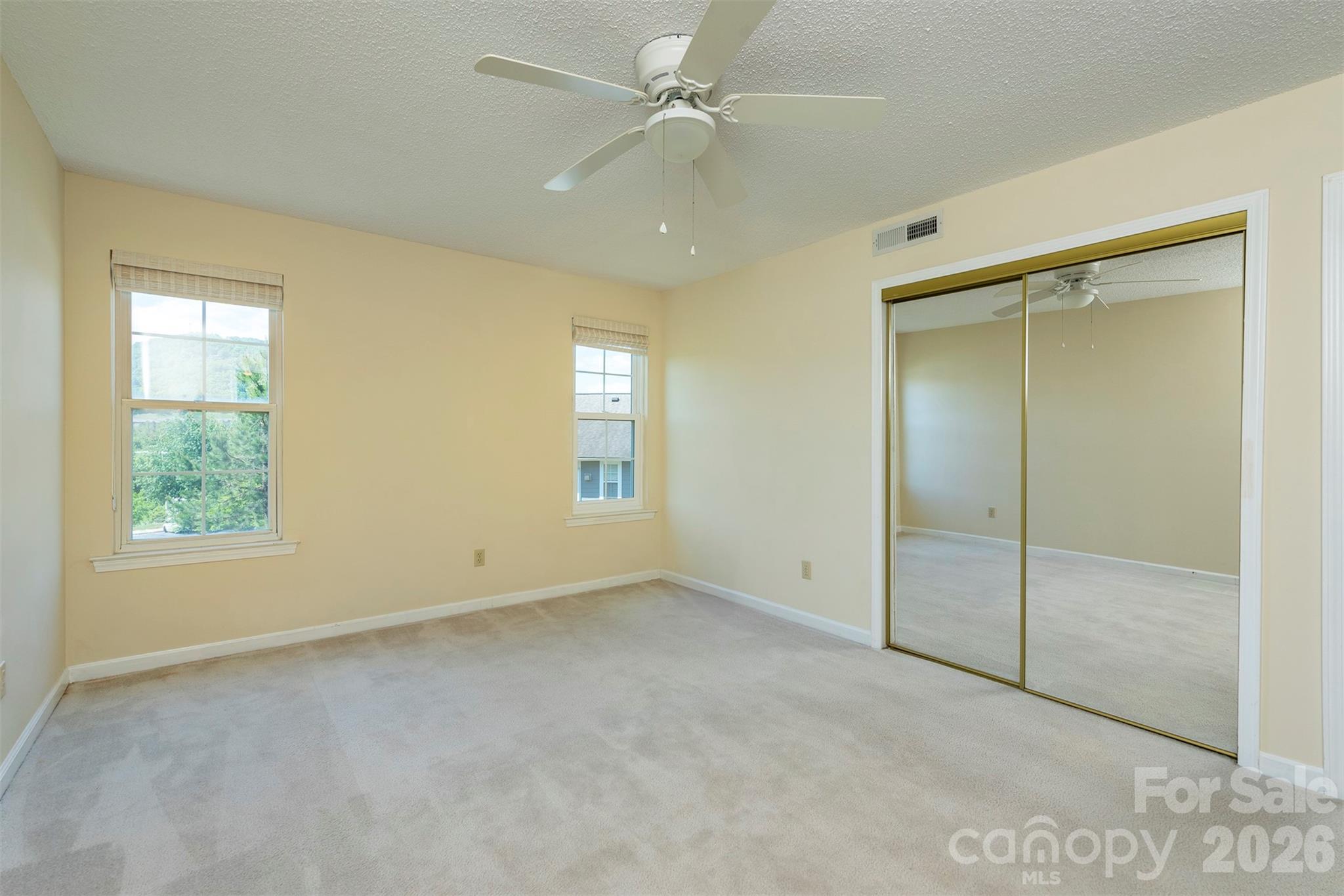 4805 Breakers Lane Asheville NC 28806