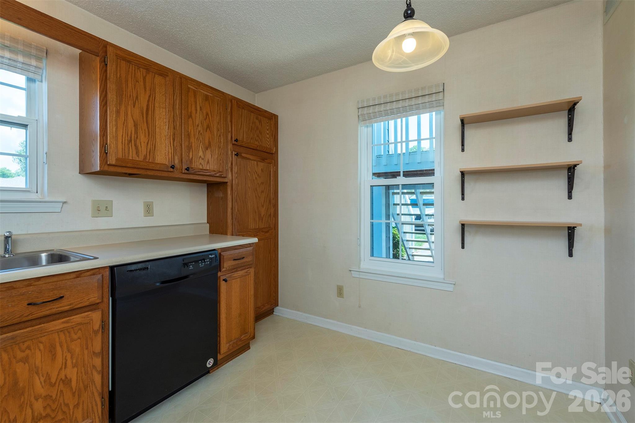 4805 Breakers Lane Asheville NC 28806