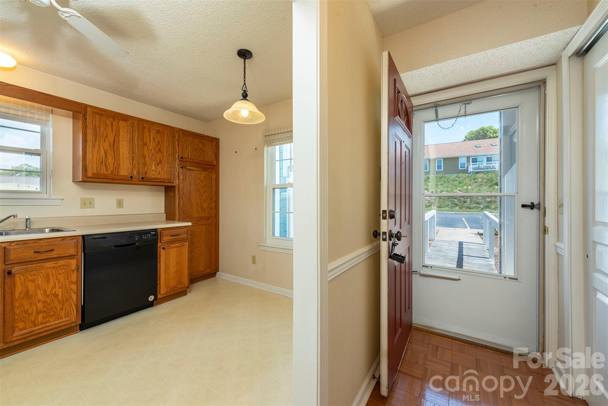 4805 Breakers Lane Asheville NC 28806
