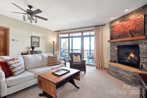 228 Pleasant View Boulevard Sugar Mountain NC 28604