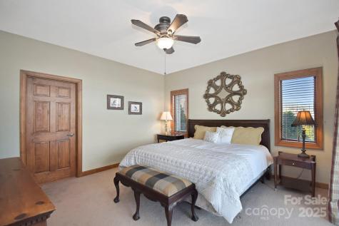 228 Pleasant View Boulevard Sugar Mountain NC 28604