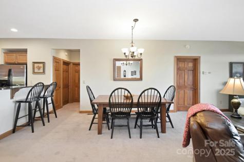 228 Pleasant View Boulevard Sugar Mountain NC 28604