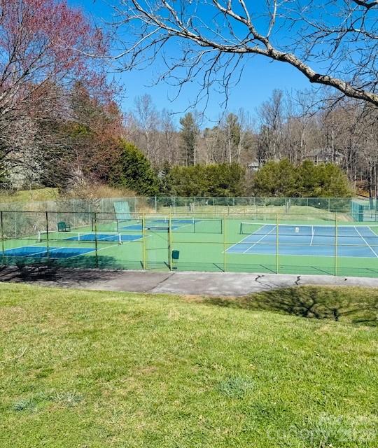 121 Burning Tree Lane Flat Rock NC 28731