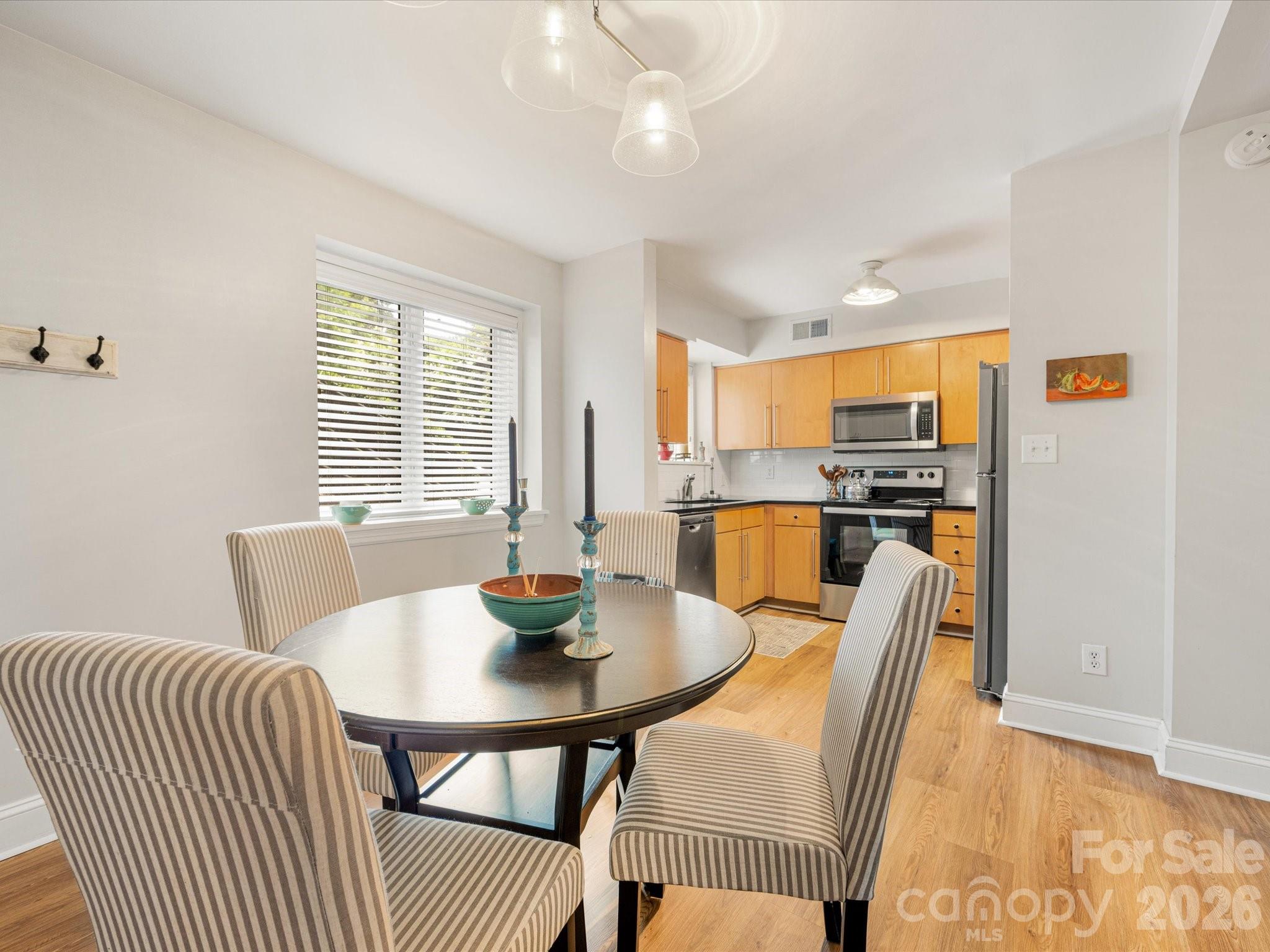 229 N Dotger Avenue Charlotte NC 28207