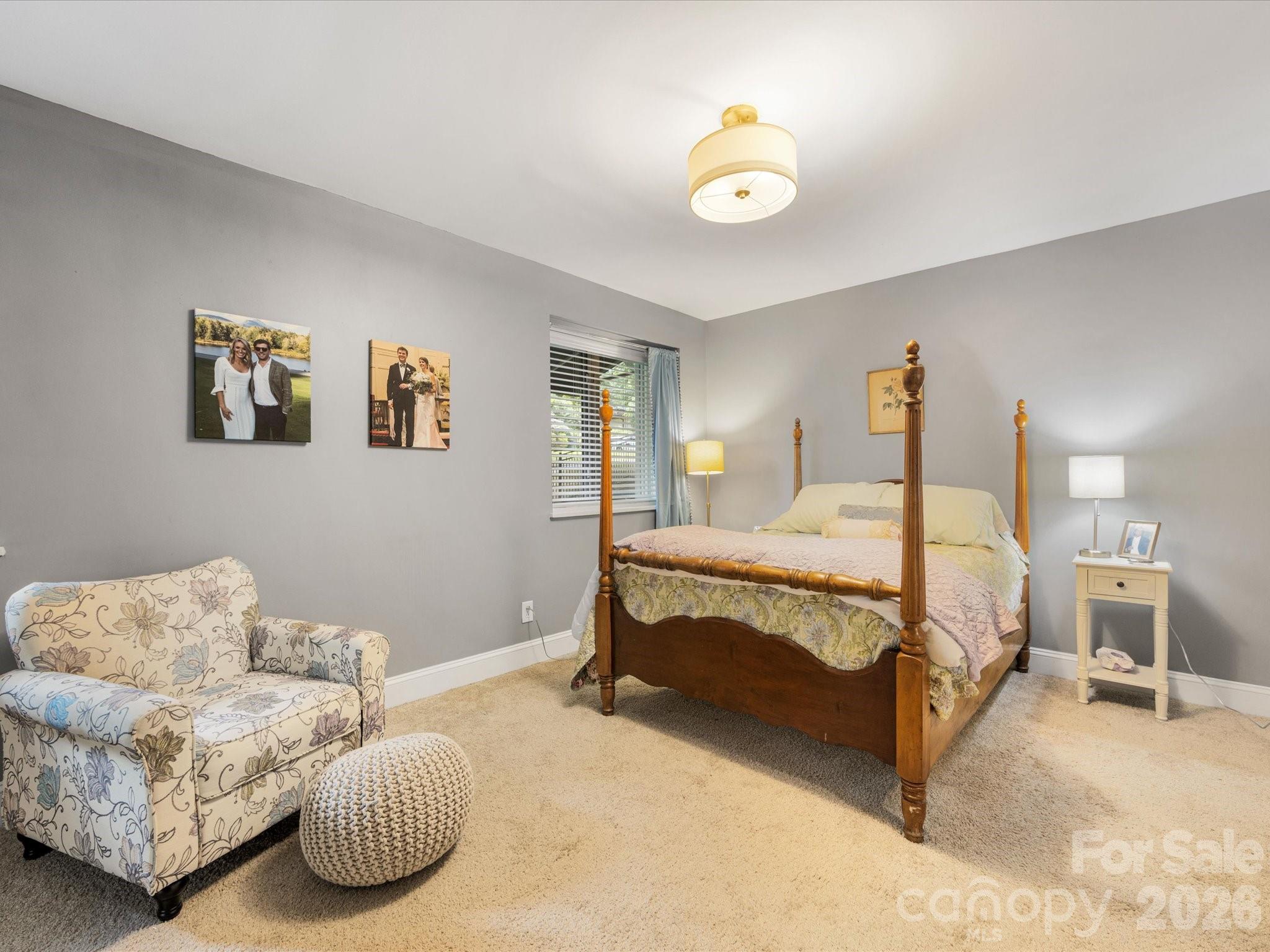 229 N Dotger Avenue Charlotte NC 28207
