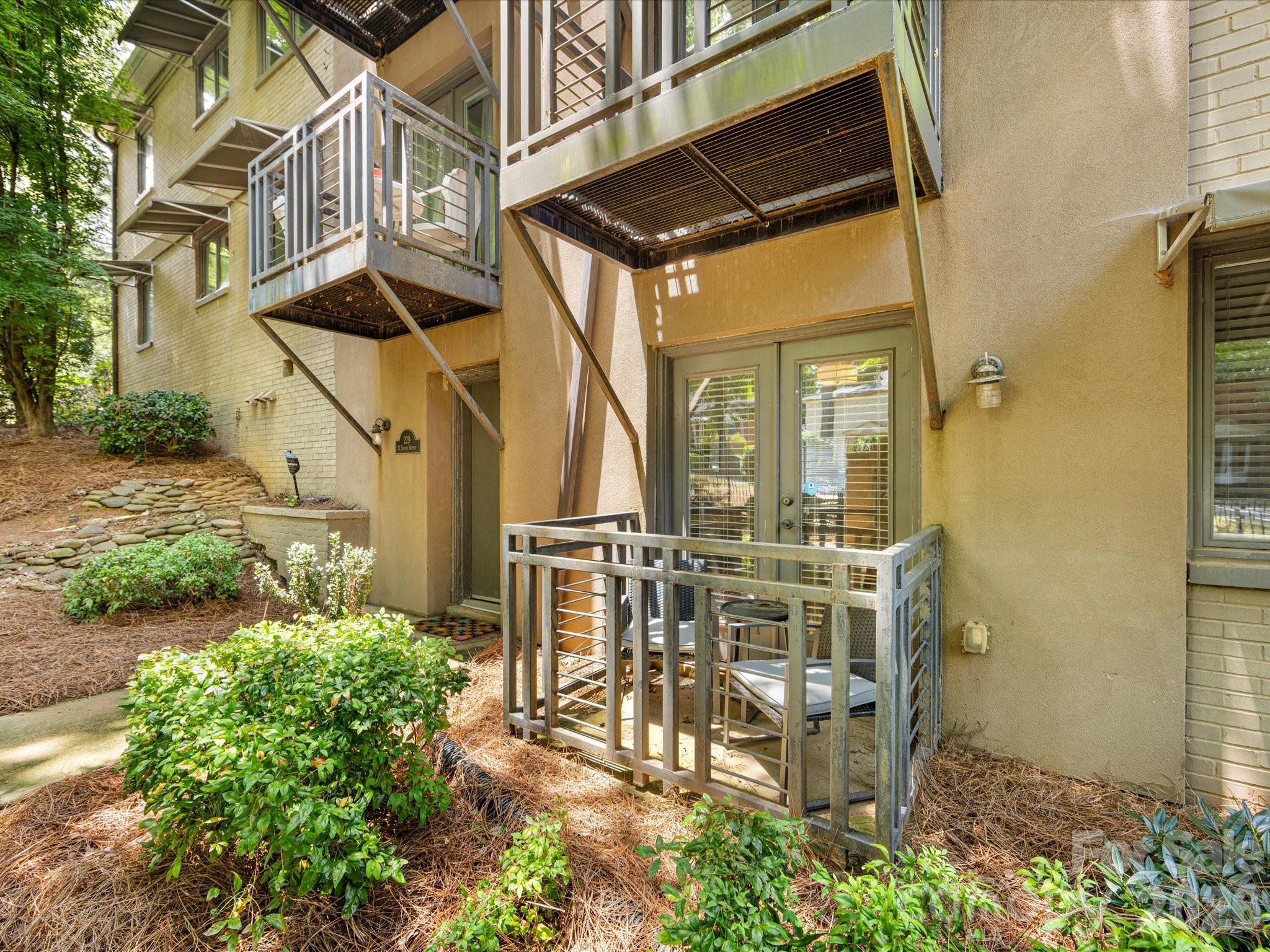 229 N Dotger Avenue Charlotte NC 28207