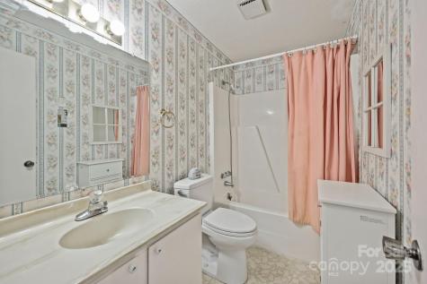 47 Edgewood Avenue NE Concord NC 28025