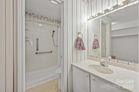 47 Edgewood Avenue NE Concord NC 28025