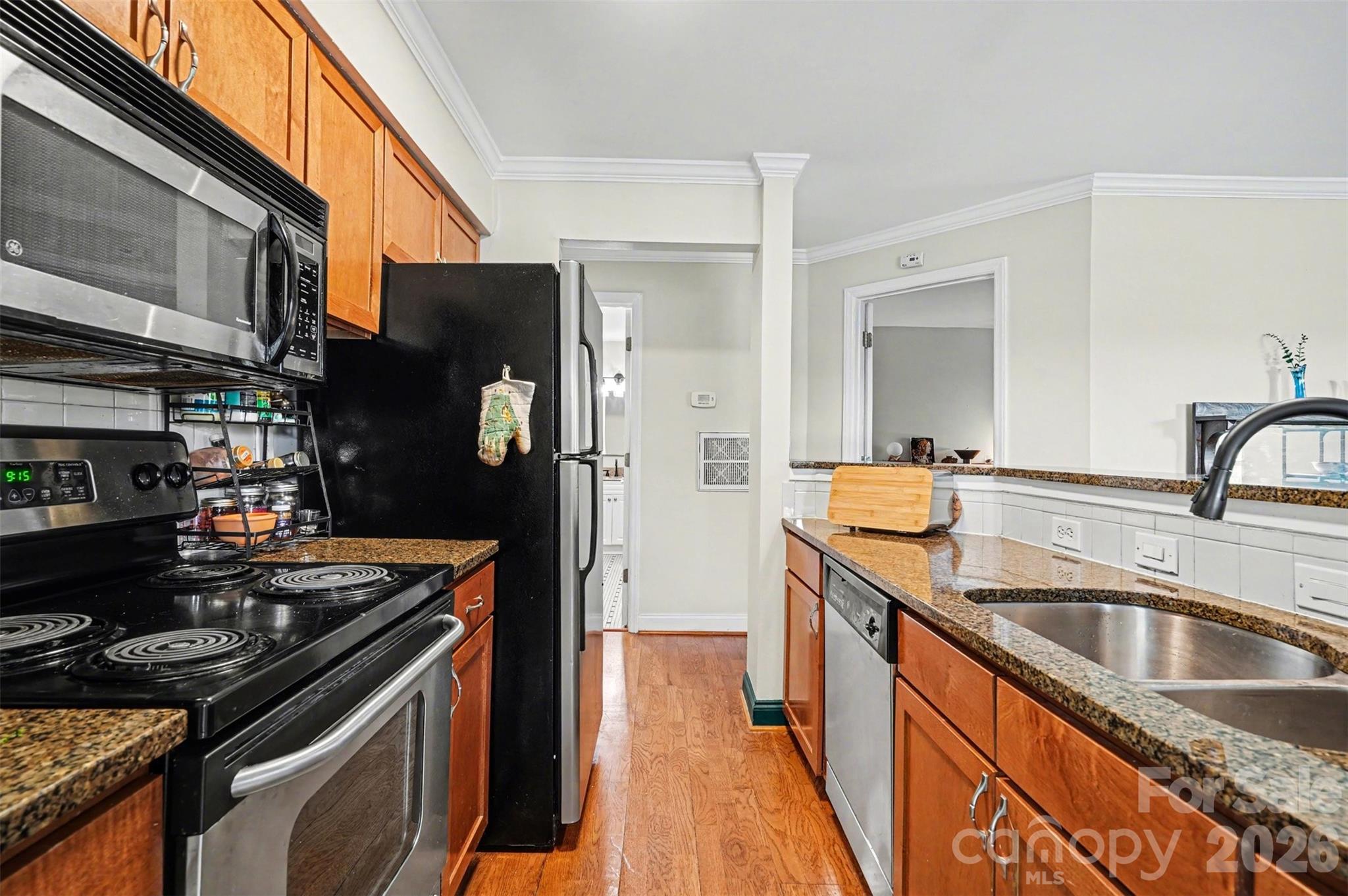 2512 Cranbrook Lane Charlotte NC 28207