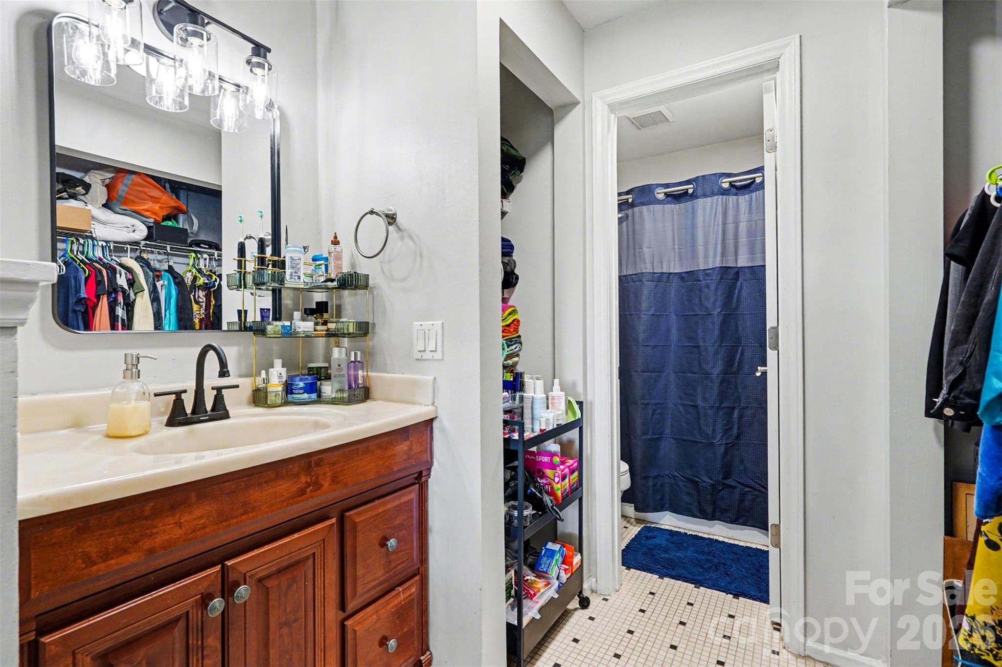 2512 Cranbrook Lane Charlotte NC 28207