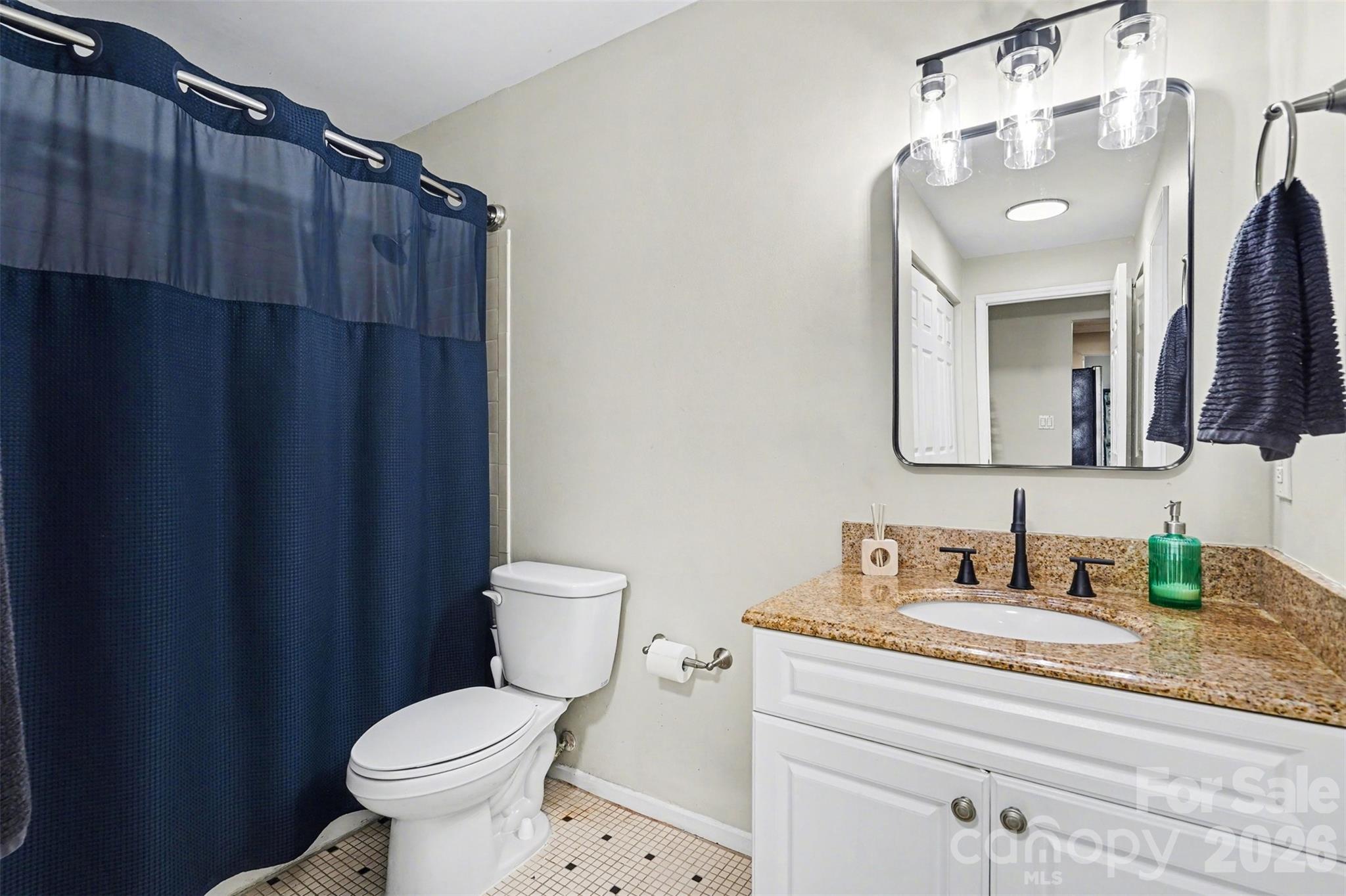 2512 Cranbrook Lane Charlotte NC 28207