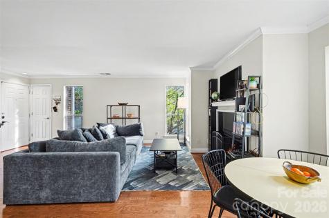 2512 Cranbrook Lane Charlotte NC 28207