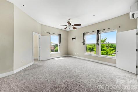 633 Mcninch Street Charlotte NC 28208