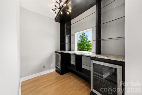 633 Mcninch Street Charlotte NC 28208