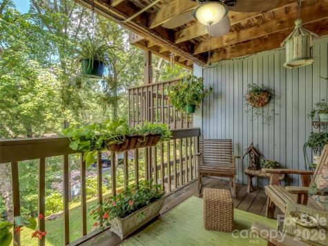 87 Willow Road Waynesville NC 28786