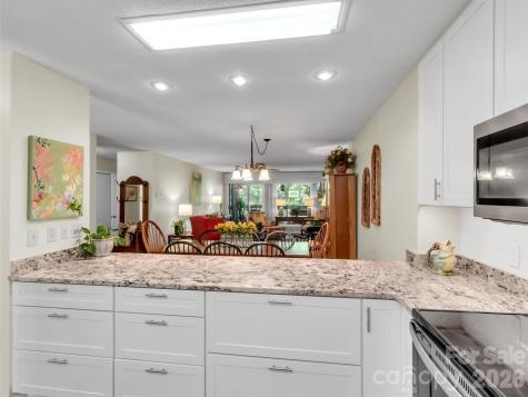 87 Willow Road Waynesville NC 28786
