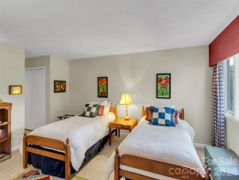 87 Willow Road Waynesville NC 28786