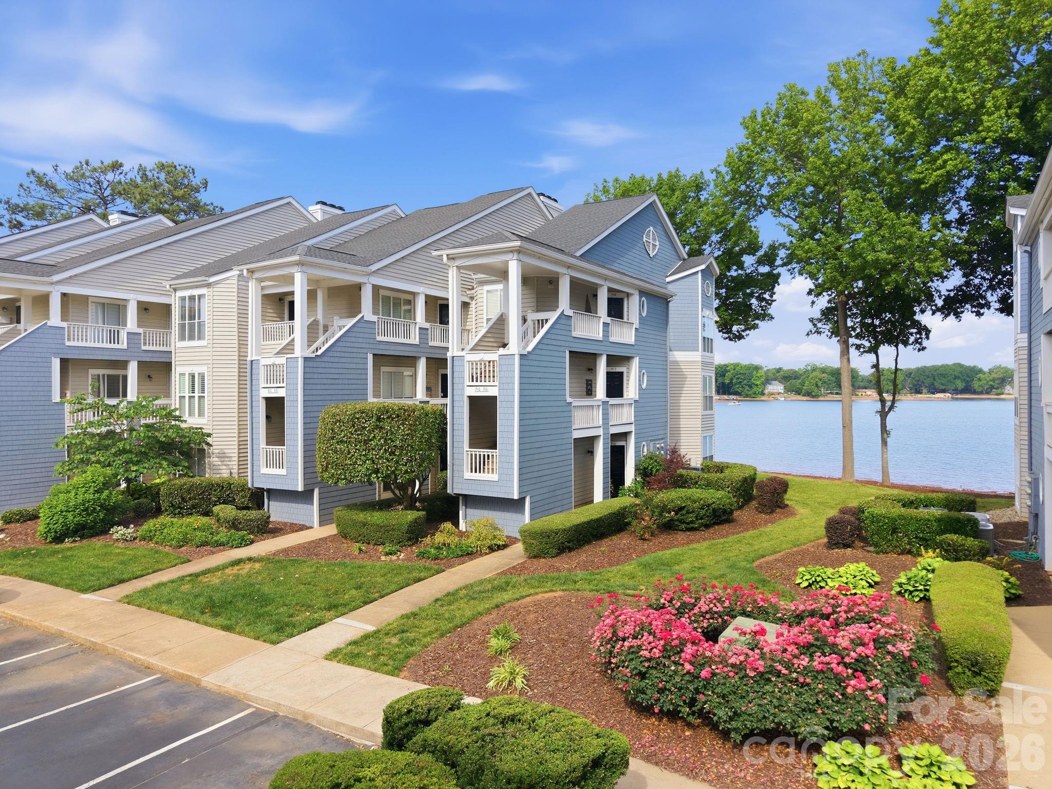 913 Southwest Drive Davidson NC 28036