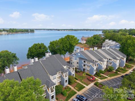 913 Southwest Drive Davidson NC 28036
