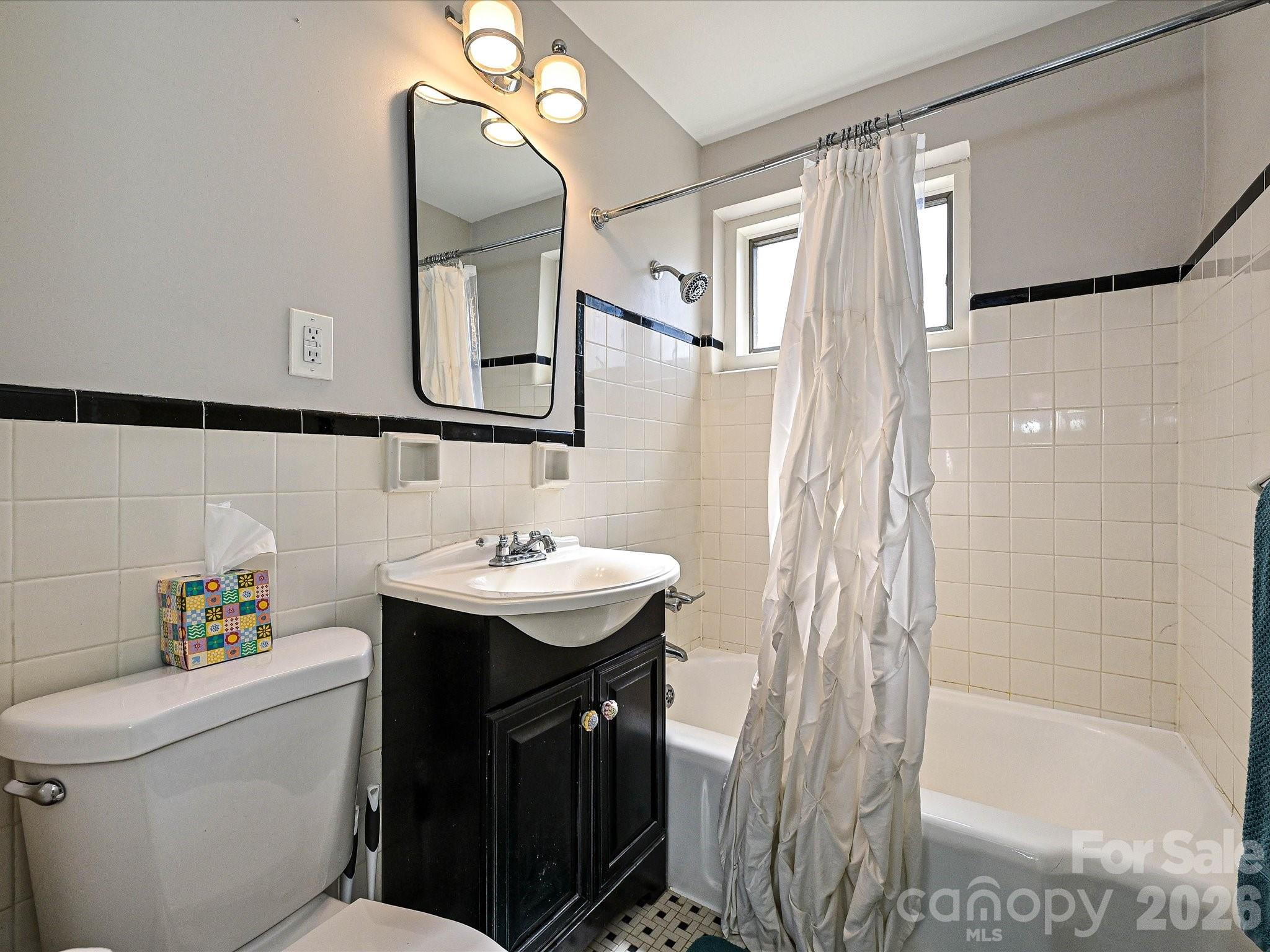 201 N Dotger Avenue Charlotte NC 28207
