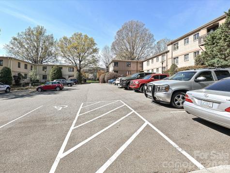 201 N Dotger Avenue Charlotte NC 28207