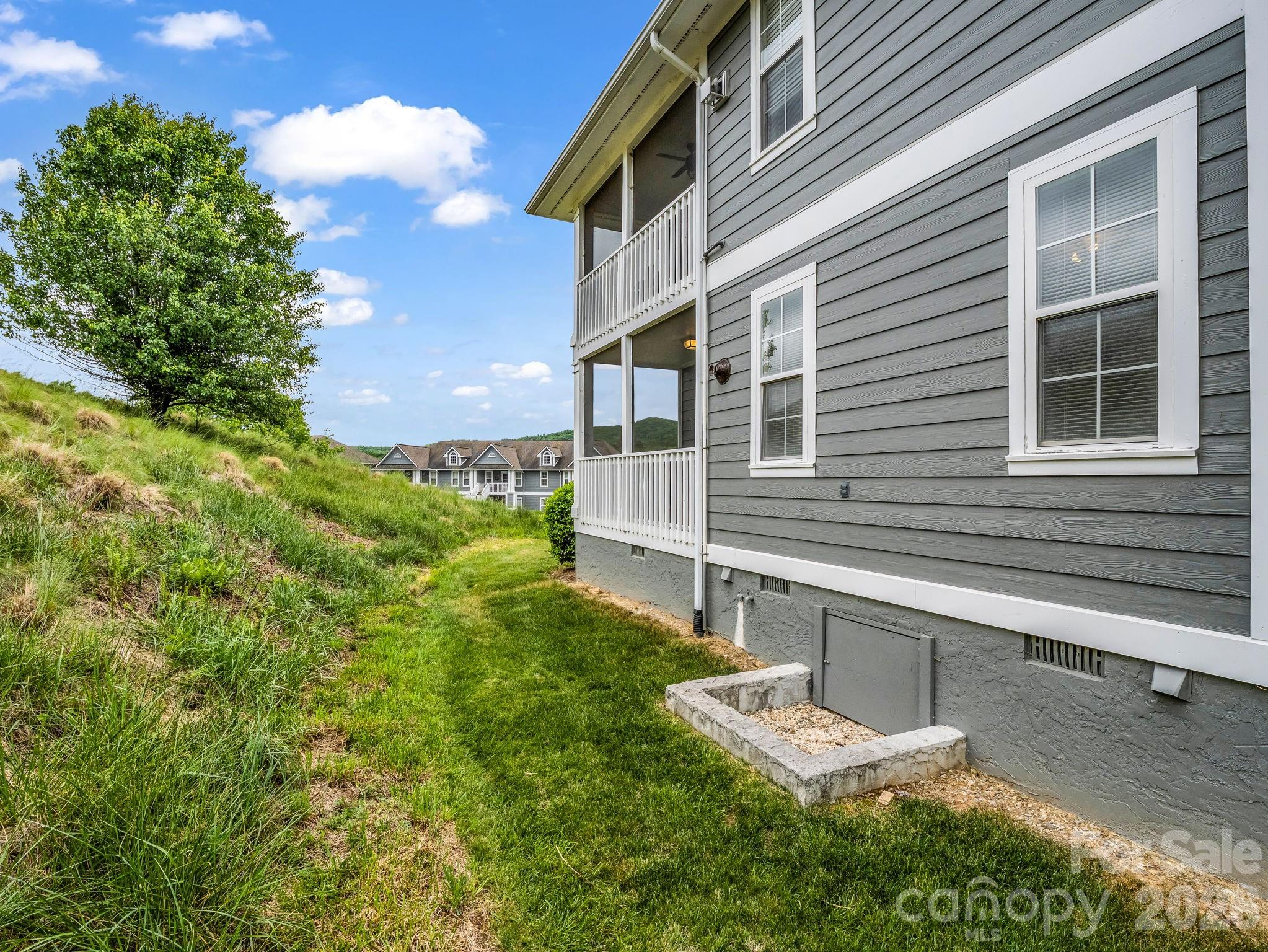 3005 Sagamore Lane Asheville NC 28806