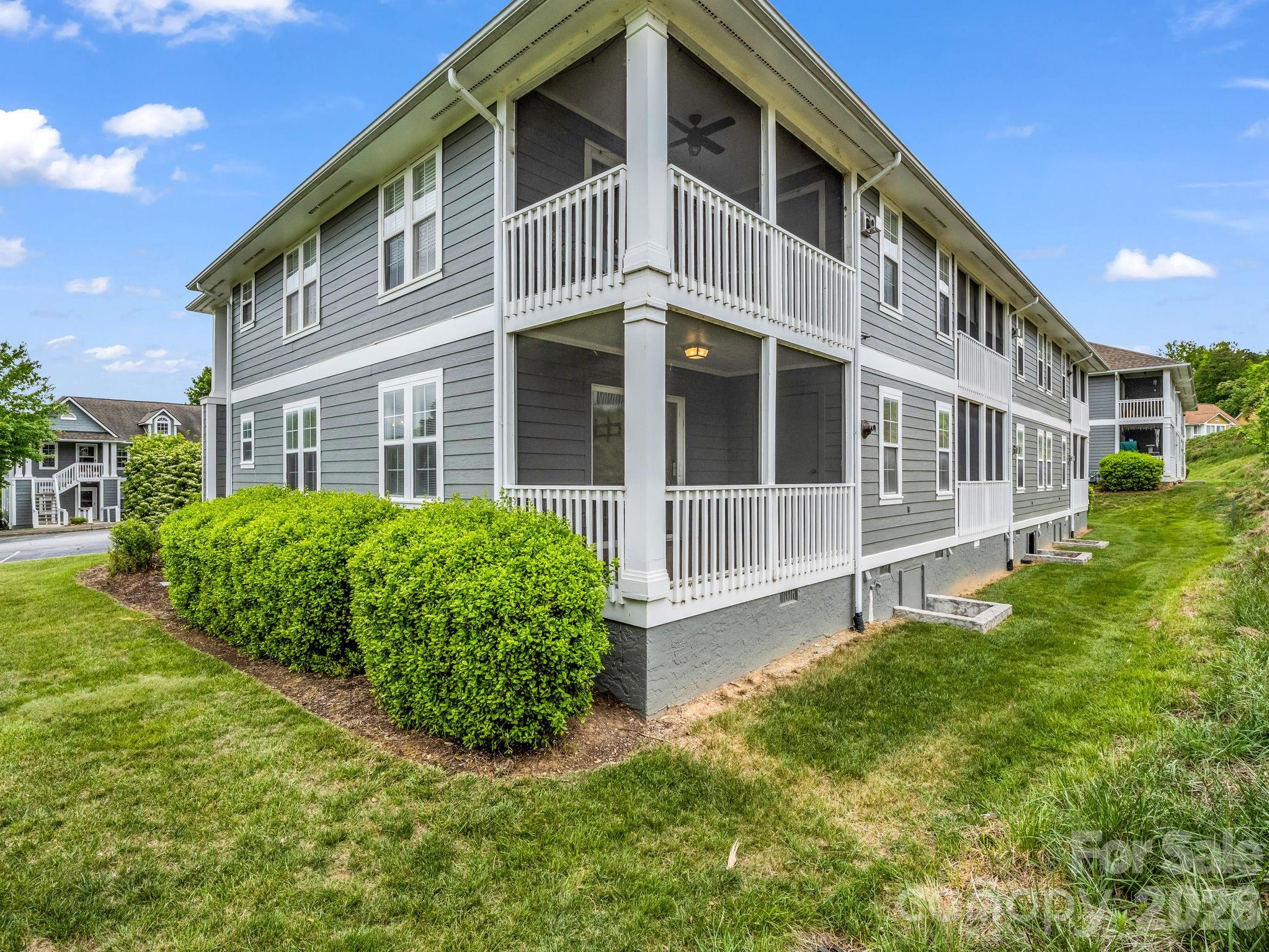 3005 Sagamore Lane Asheville NC 28806
