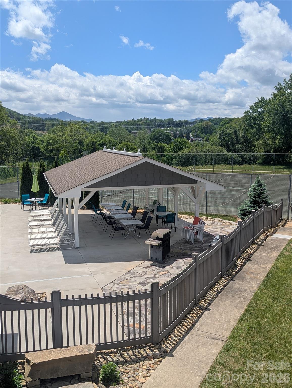 3005 Sagamore Lane Asheville NC 28806