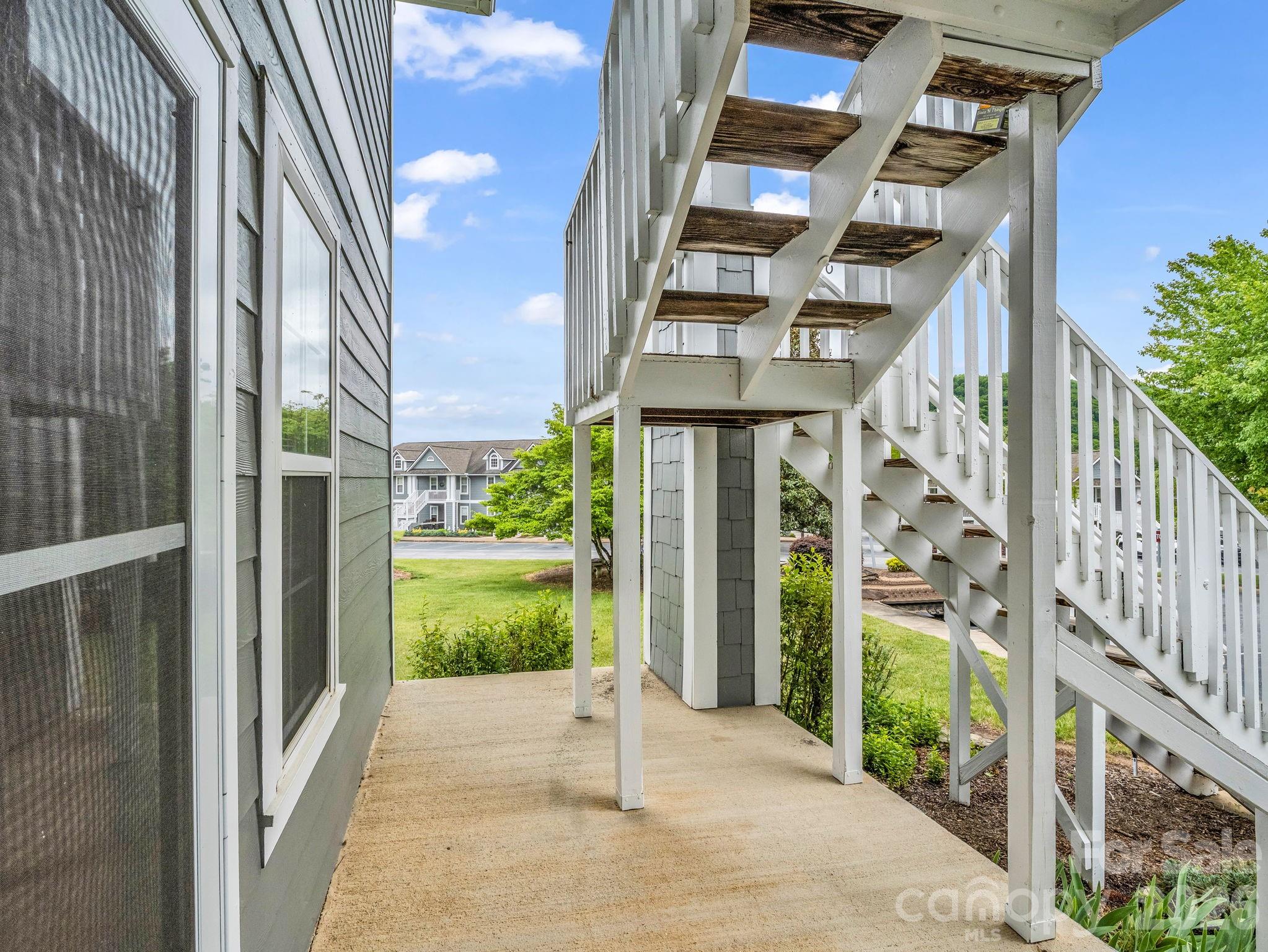 3005 Sagamore Lane Asheville NC 28806