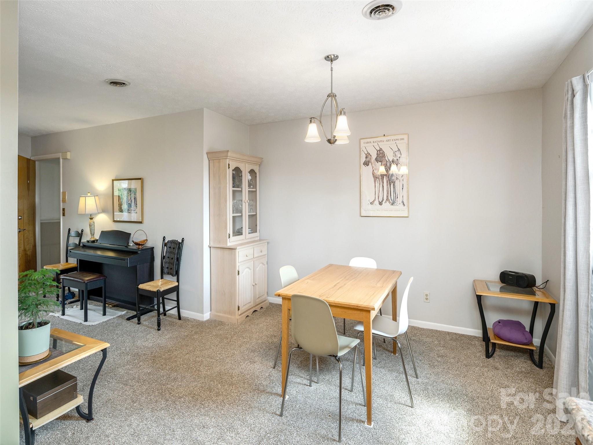 103 Oakwood Place Hendersonville NC 28792