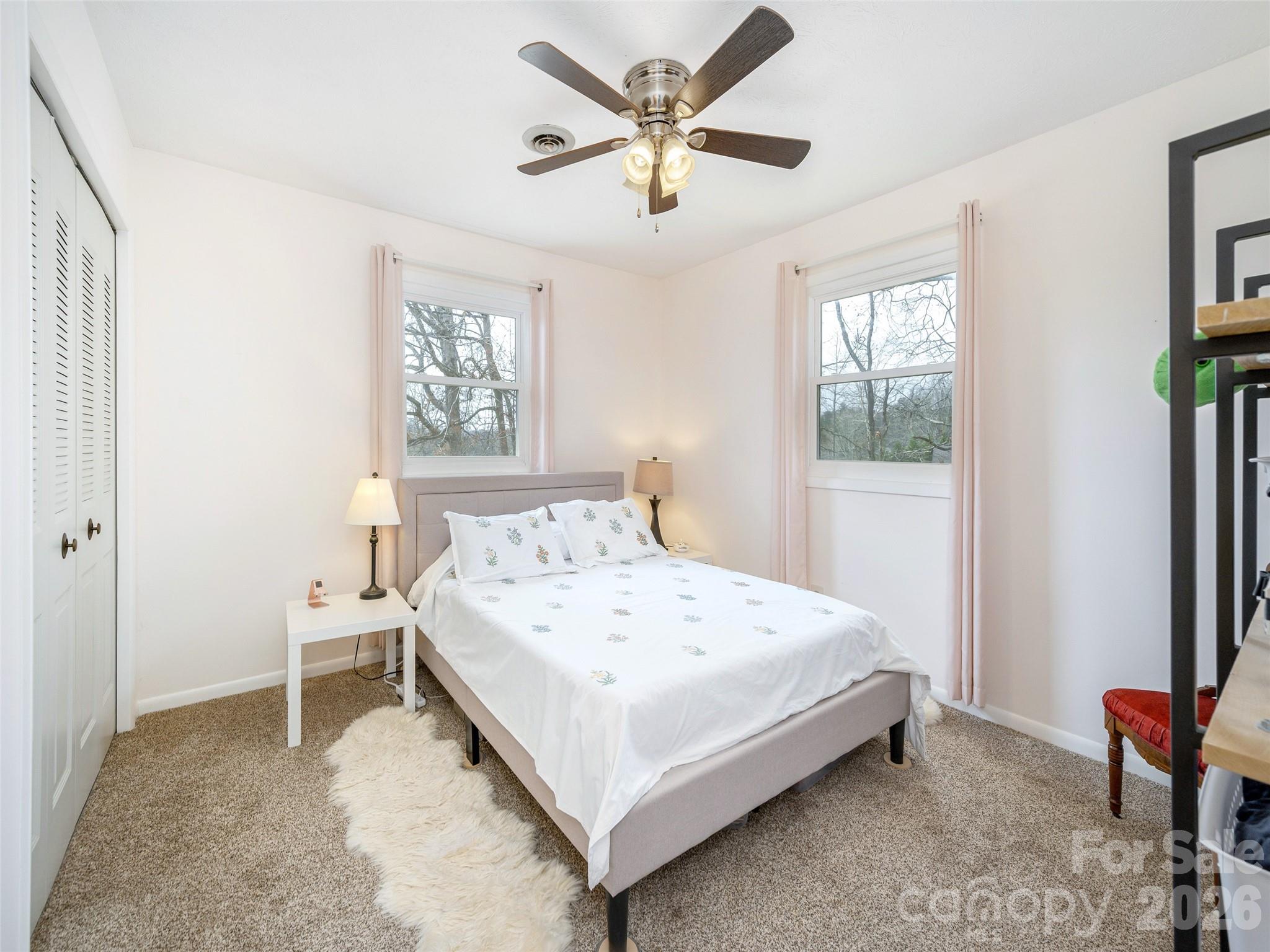 103 Oakwood Place Hendersonville NC 28792