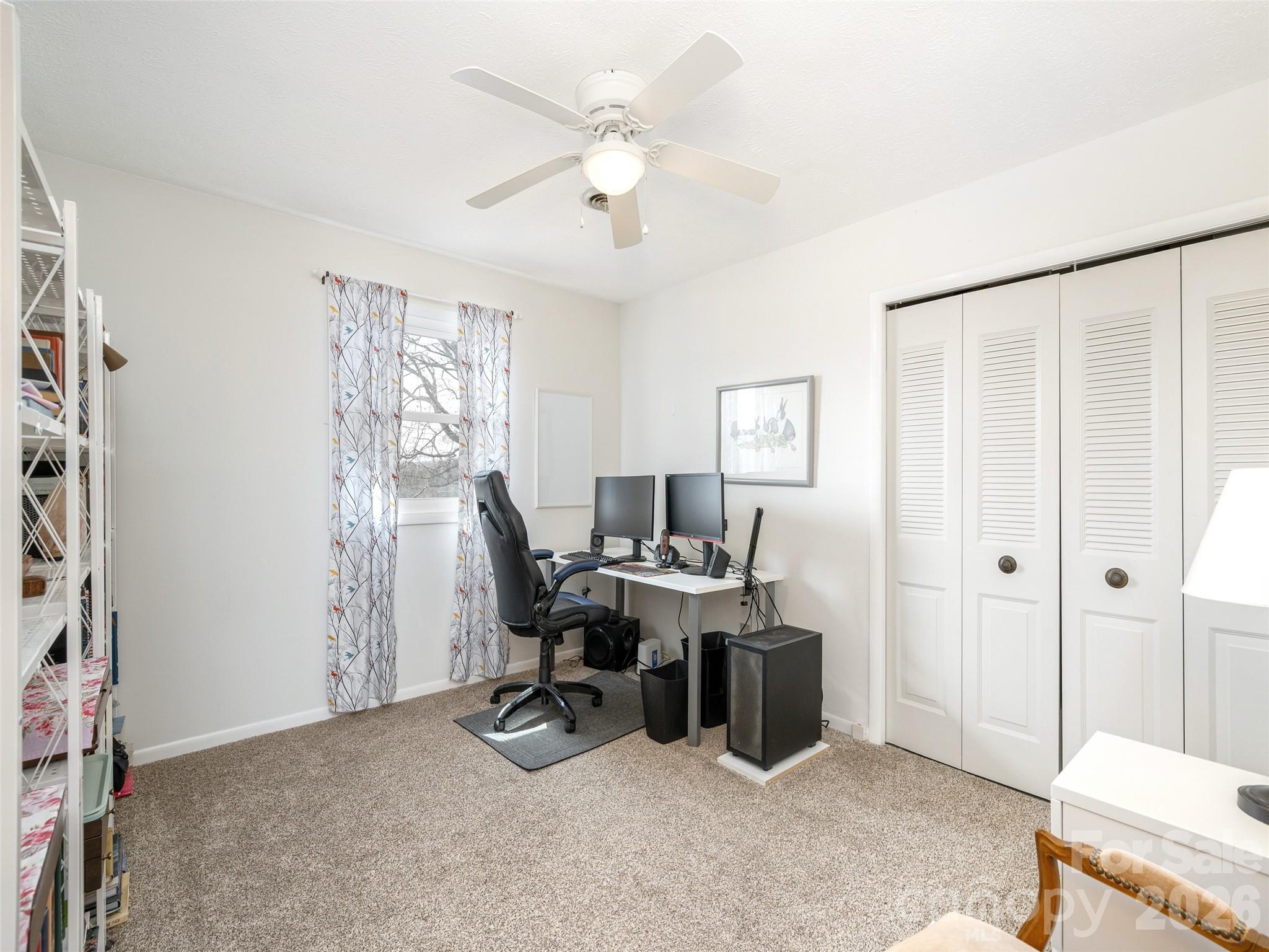 103 Oakwood Place Hendersonville NC 28792