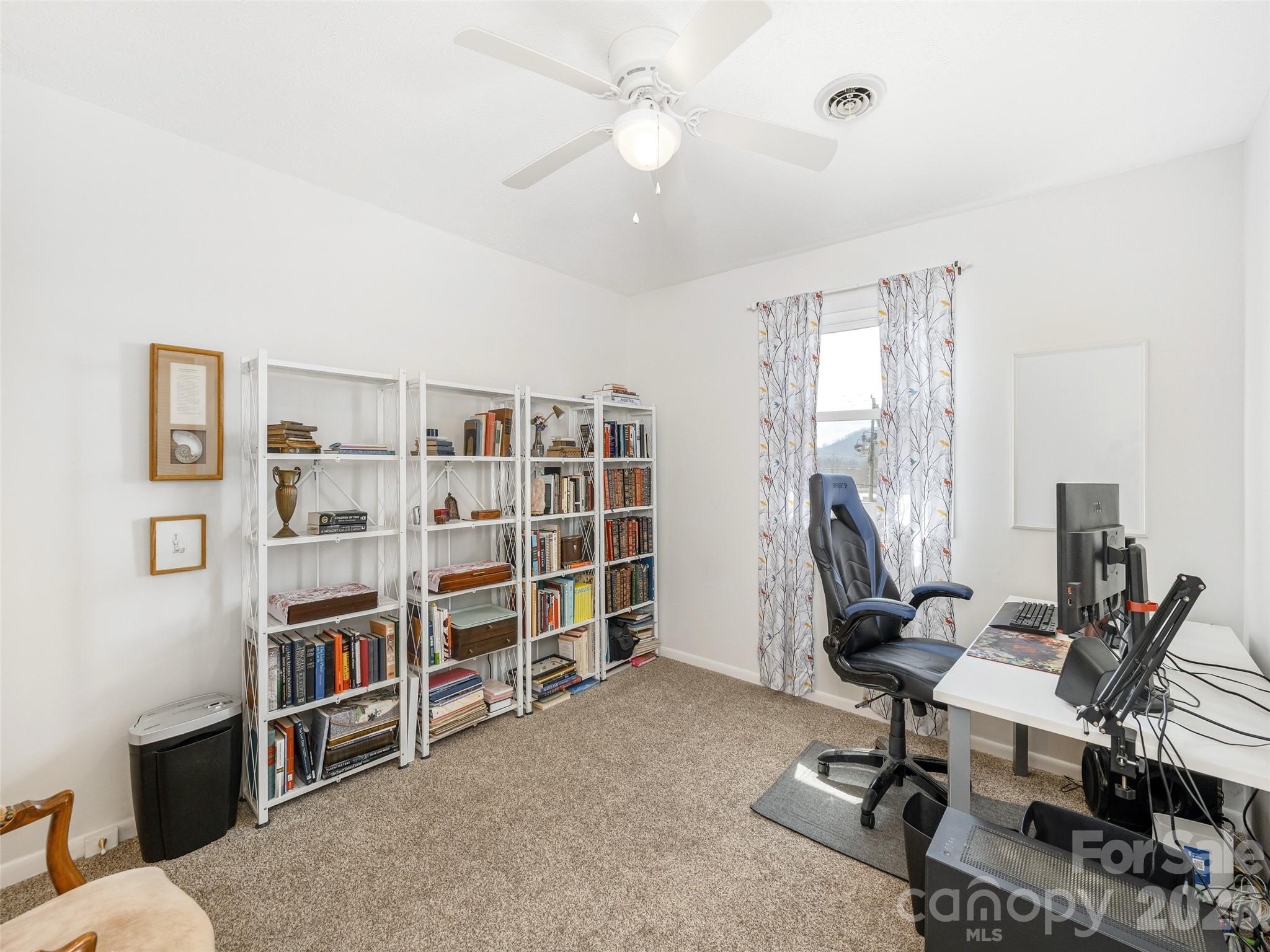 103 Oakwood Place Hendersonville NC 28792