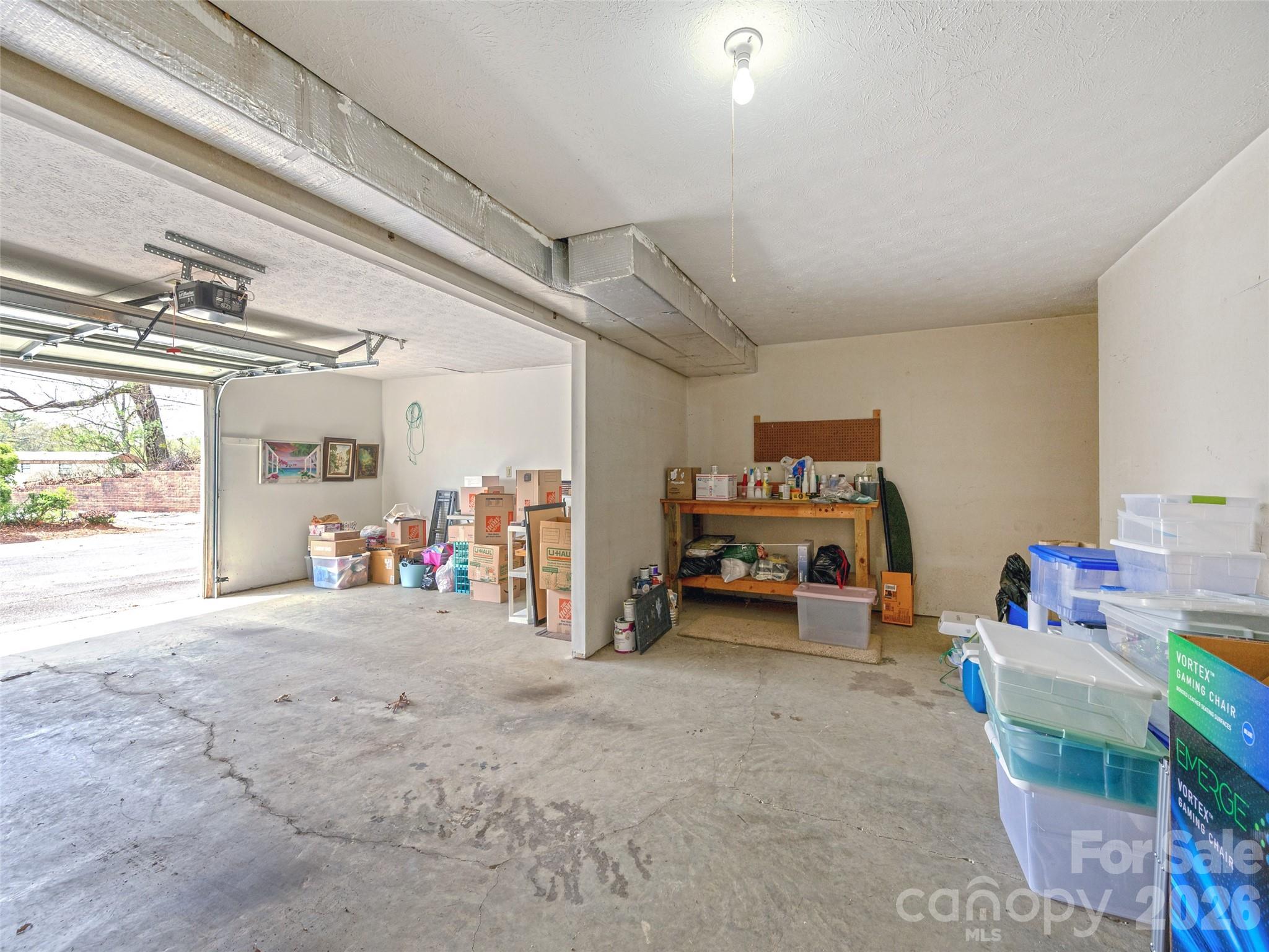 103 Oakwood Place Hendersonville NC 28792
