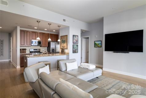 701 Royal Court Charlotte NC 28202