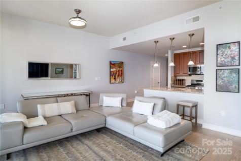 701 Royal Court Charlotte NC 28202