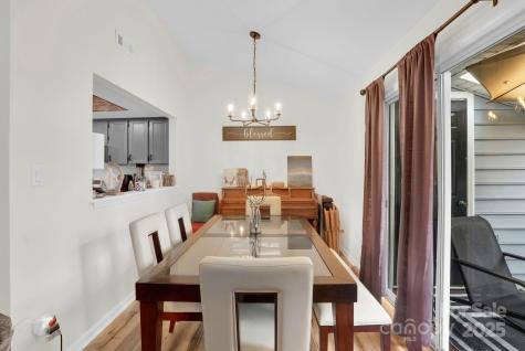 2911 Iron Gate Lane Charlotte NC 28212