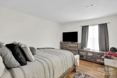 2911 Iron Gate Lane Charlotte NC 28212