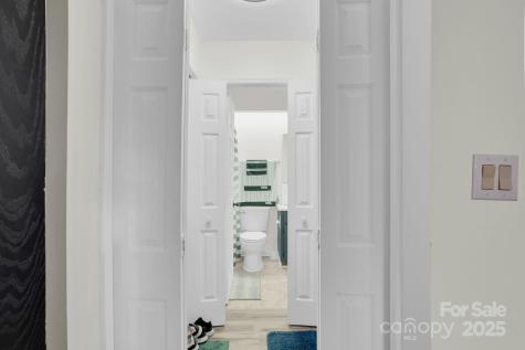 2911 Iron Gate Lane Charlotte NC 28212