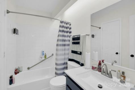 2911 Iron Gate Lane Charlotte NC 28212