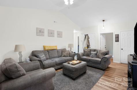 2911 Iron Gate Lane Charlotte NC 28212