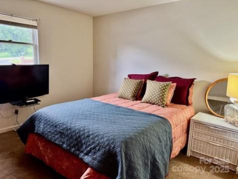 123 23rd Street NW Hickory NC 28601