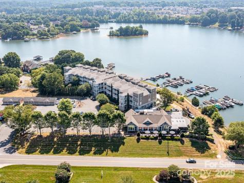 637 Williamson Road Mooresville NC 28117