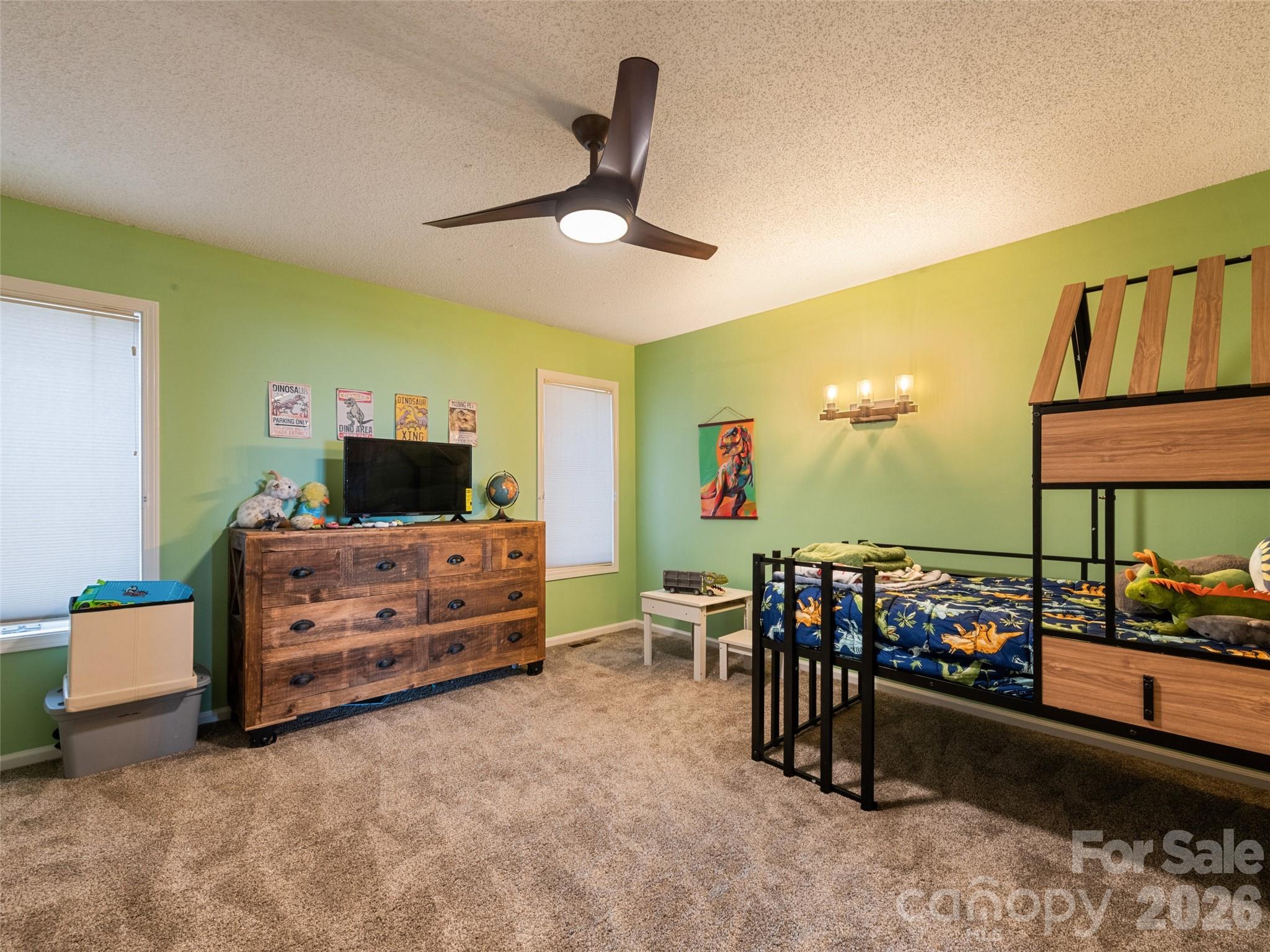 602 Fleetwood Plaza Hendersonville NC 28739
